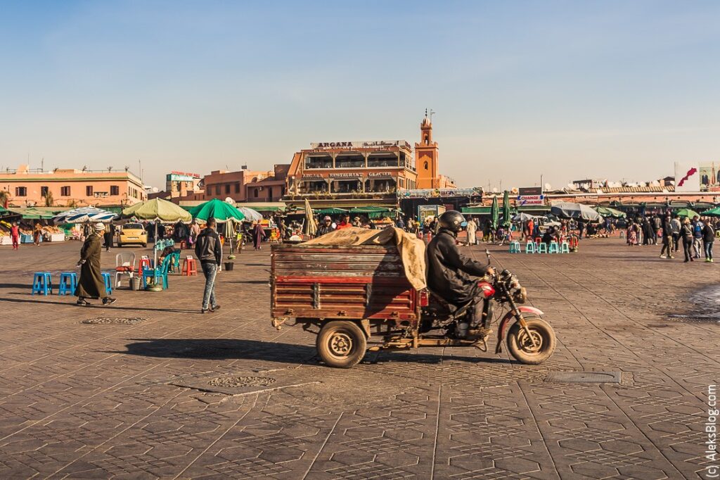 Morocco Travel by Bus, Train & Taxi